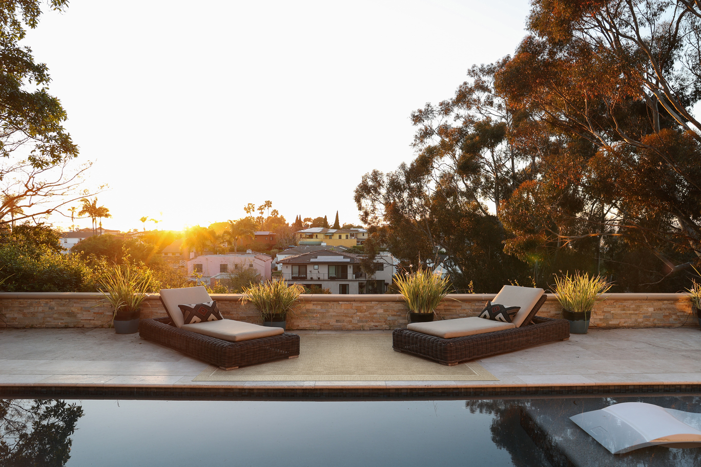 Deserto fehér kül és beltéri szőnyeg