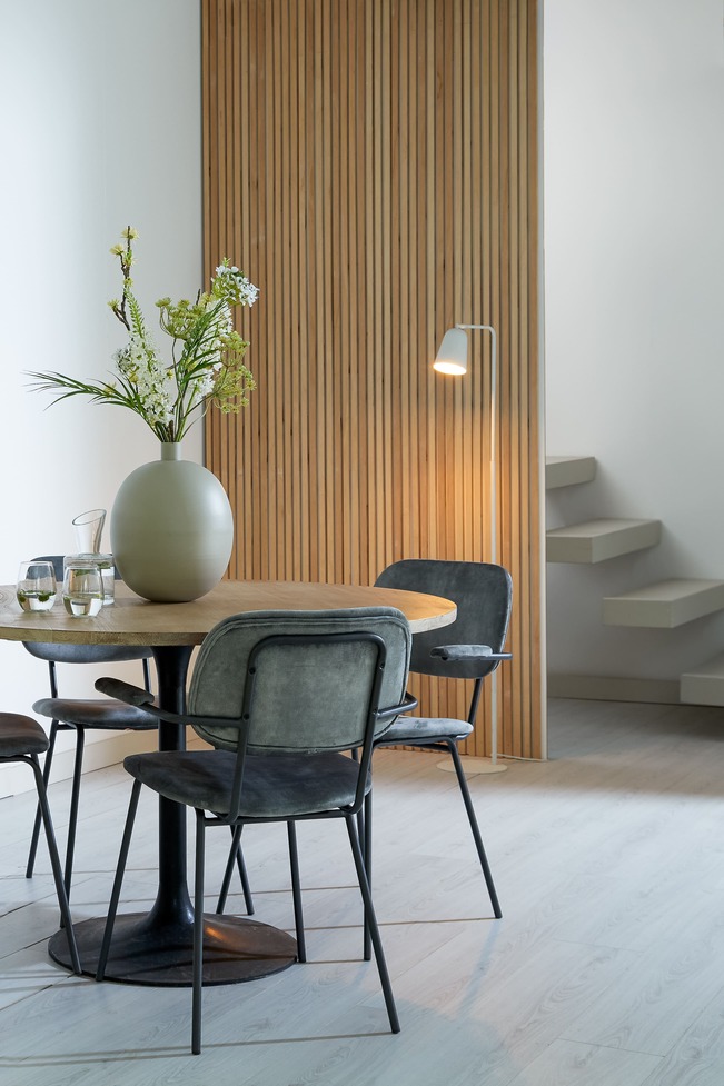 Biboca akácfa kerek étkezőasztal 