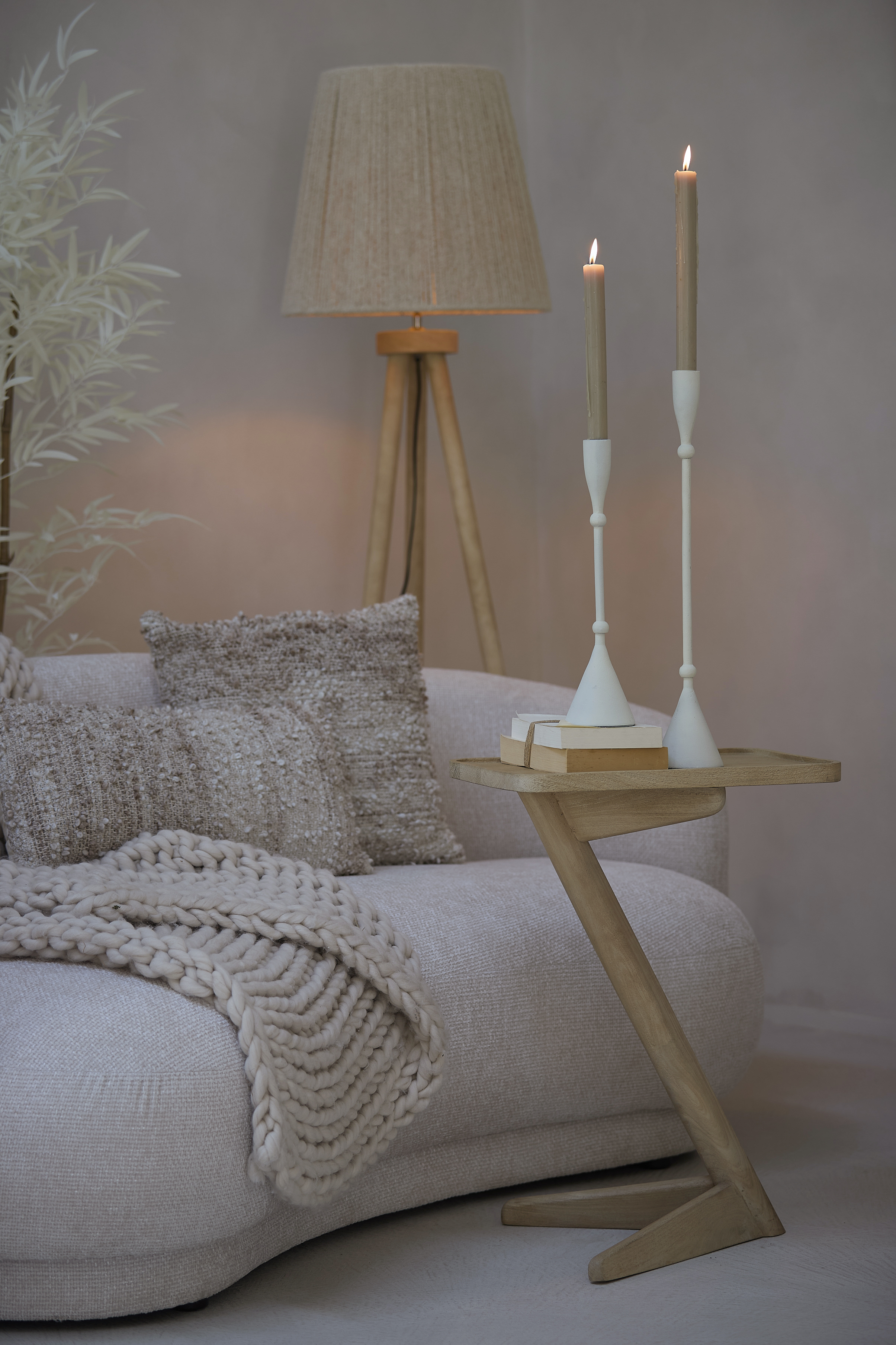 Qiano mangófa lerakóasztal