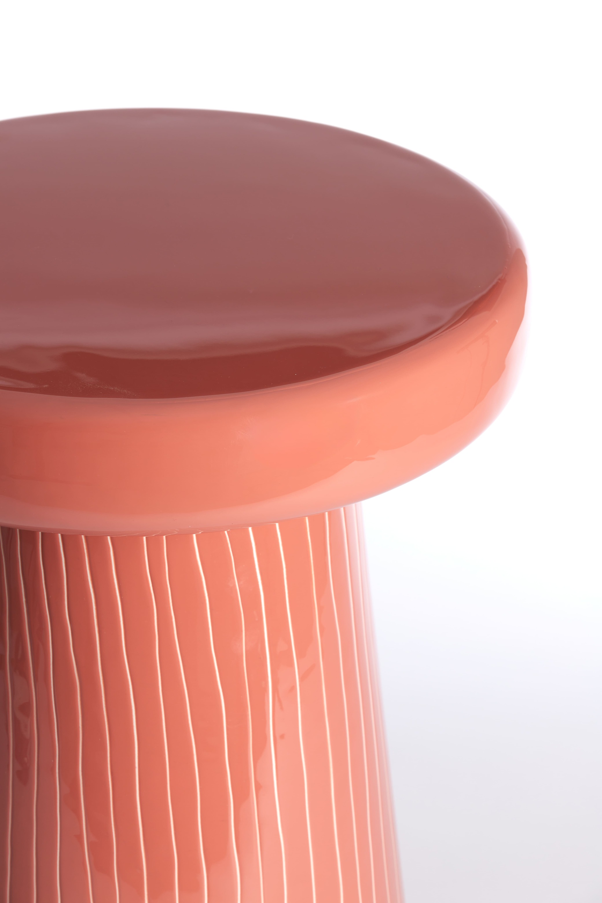 Nunoa design fém kerek lerakóasztal