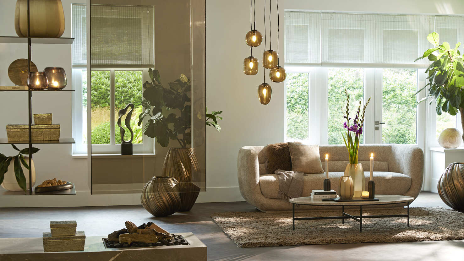 Kialy bézs szövet kanapé