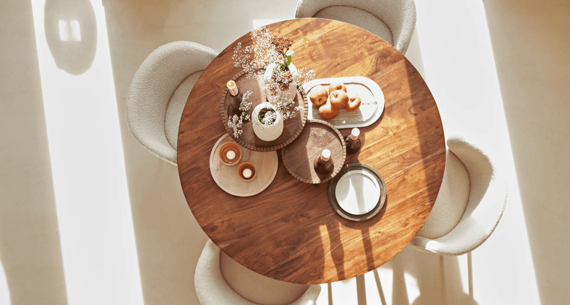 Biboca akácfa étkezőasztal  Elyna étkezőszékekkel